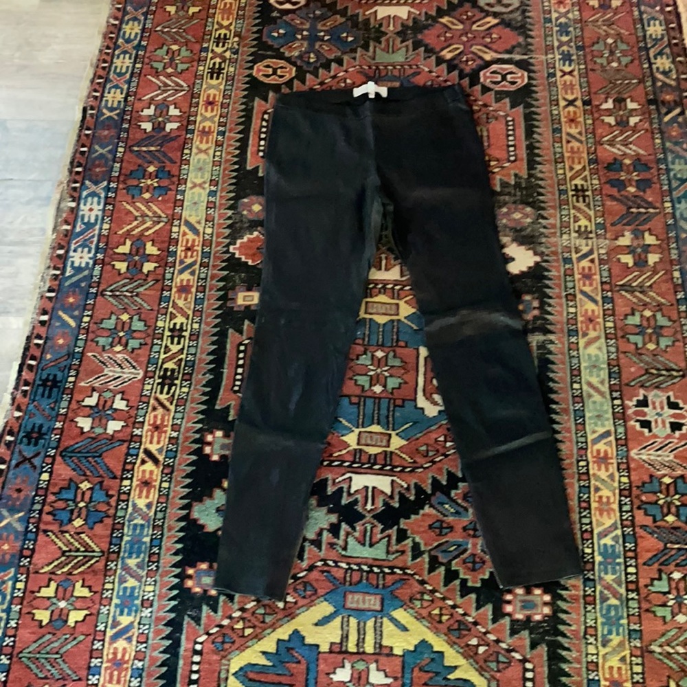 Joie size medium genuine leather leggings very sift and buttery feel.